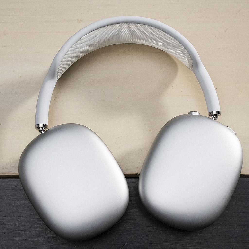 AirPod Max Model