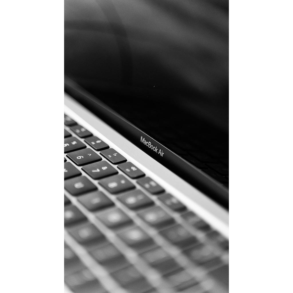 Ex Uk MacBook Air (M1) 256GB 8GB RAM